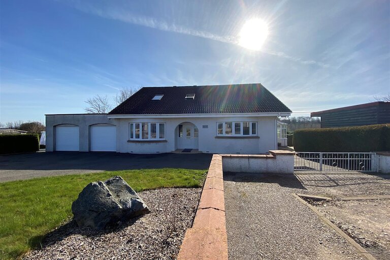 Houses, flats & other property for sale in Elgin & Moray